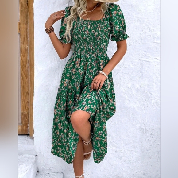 NEW Boho Floral Puffed Sleeve Tiered Midi Dress Green - Picture 4 of 9